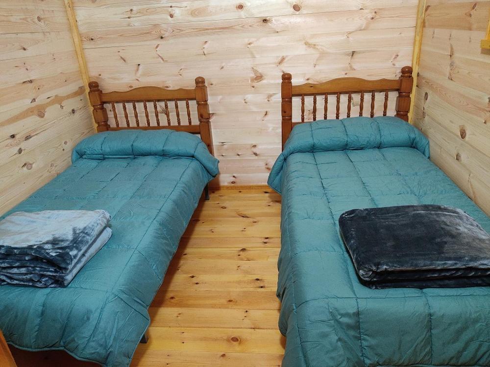 Cabanas Camping Sierra De Penascosa Bagian luar foto