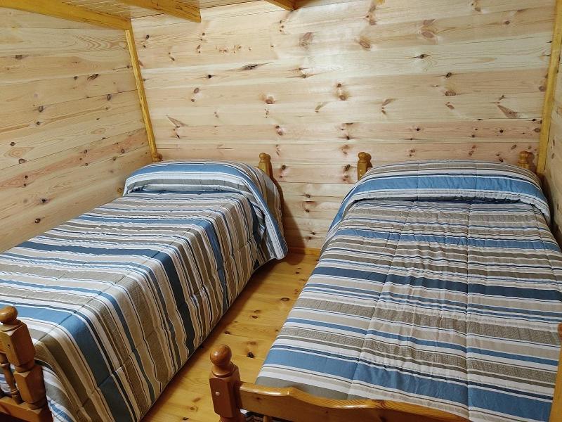 Cabanas Camping Sierra De Penascosa Bagian luar foto
