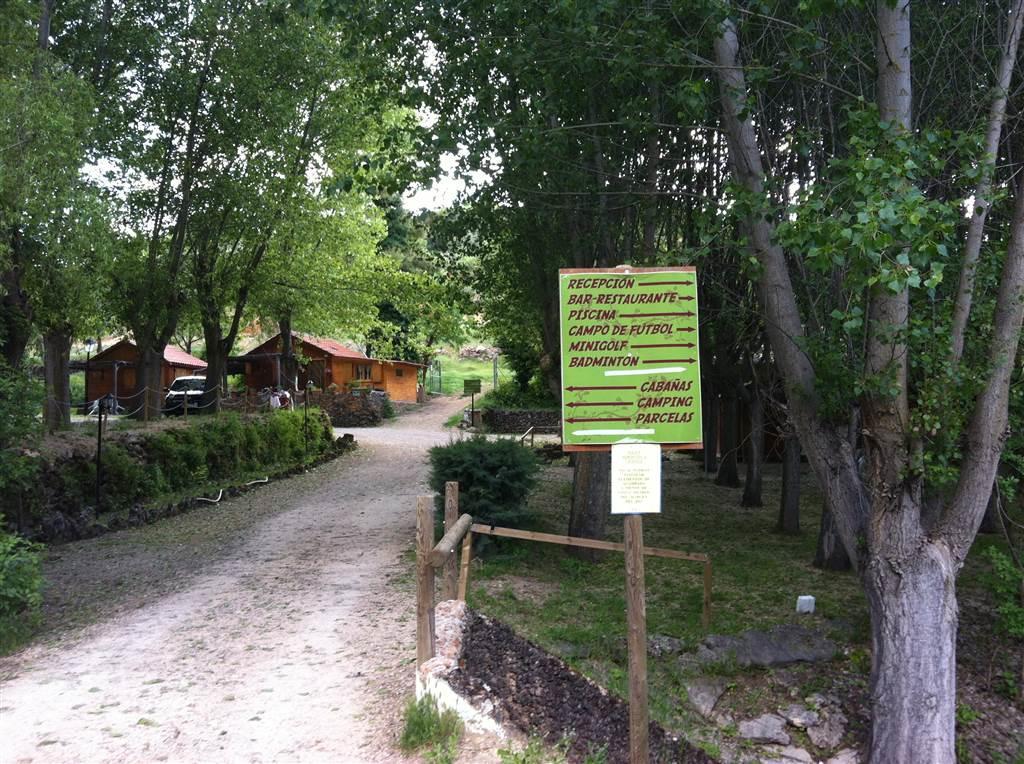 Cabanas Camping Sierra De Penascosa Bagian luar foto