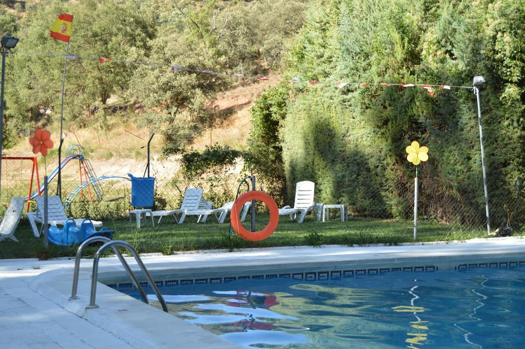 Cabanas Camping Sierra De Penascosa Bagian luar foto