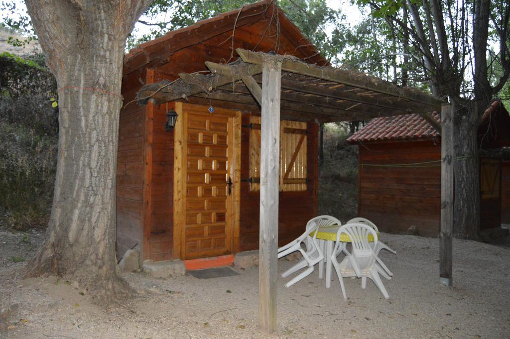 Cabanas Camping Sierra De Penascosa Bagian luar foto